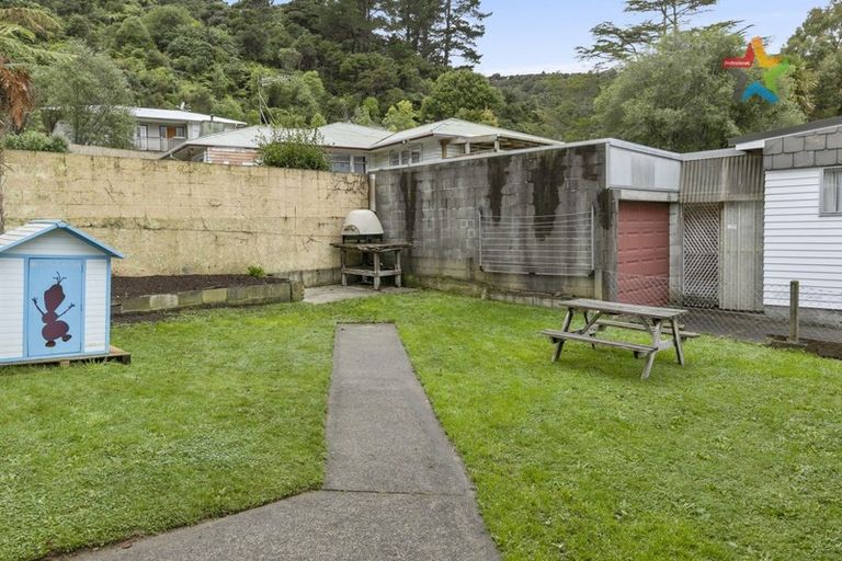Photo of property in 109 Thomas Street, Stokes Valley, Lower Hutt, 5019