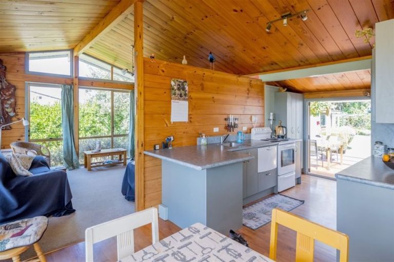 Photo of property in 41 Rangiuru Road, Otaki Beach, Otaki, 5512