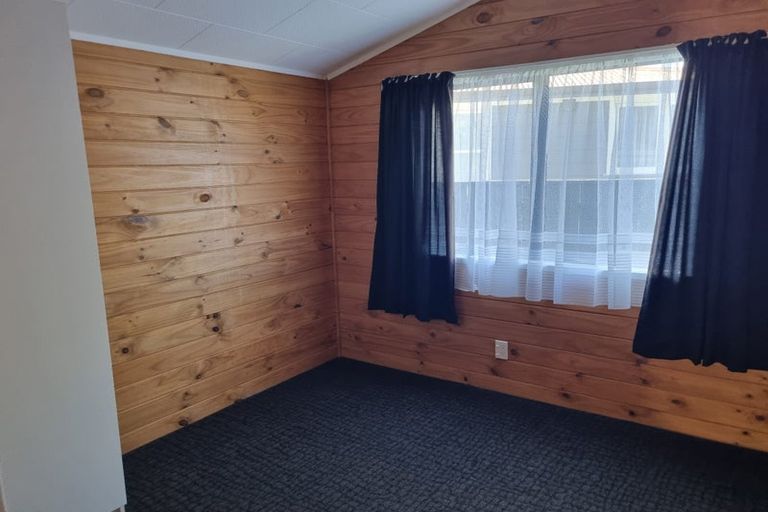 Photo of property in 9 Dampier Avenue, Awapuni, Palmerston North, 4412