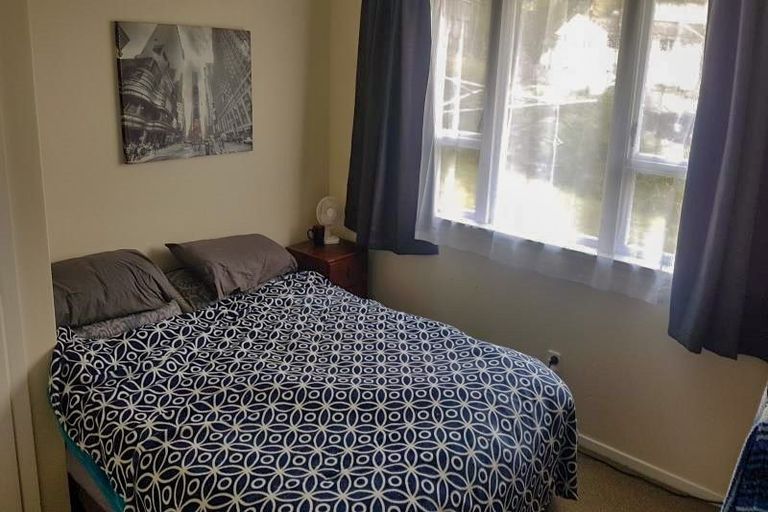 Photo of property in 10 Omapere Street, Waitangirua, Porirua, 5024