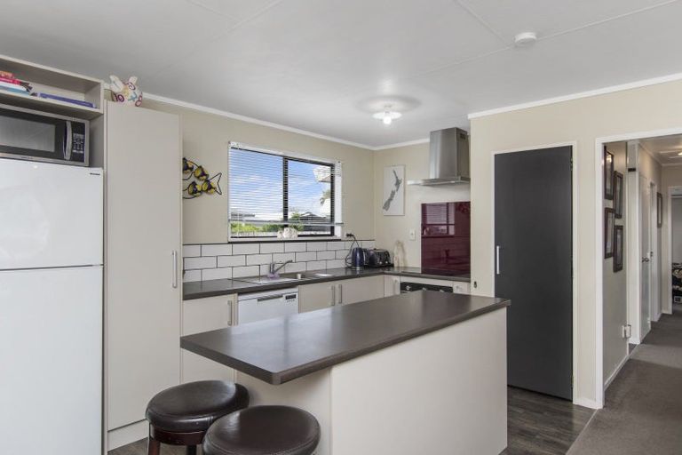 Photo of property in 19a Doncaster Drive, Papamoa Beach, Papamoa, 3118