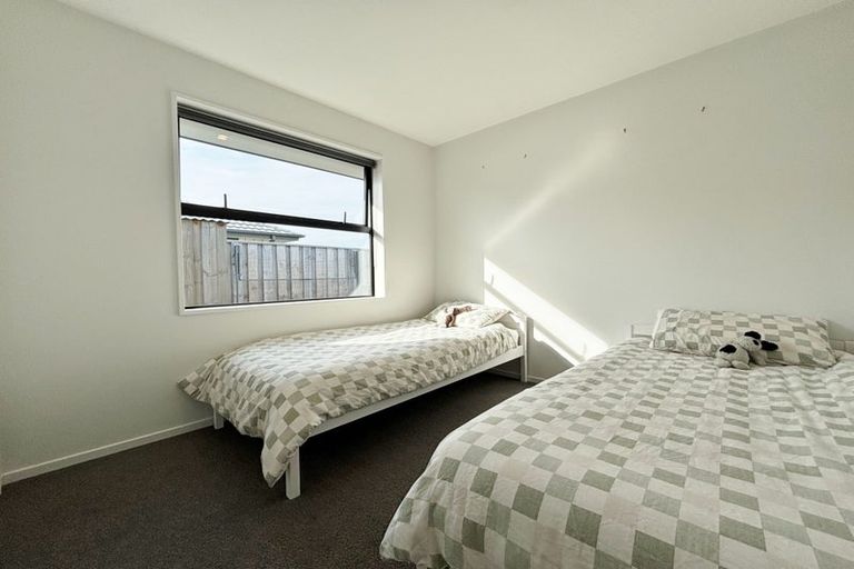 Photo of property in 92 Lady Isaac Drive, Rolleston, 7615