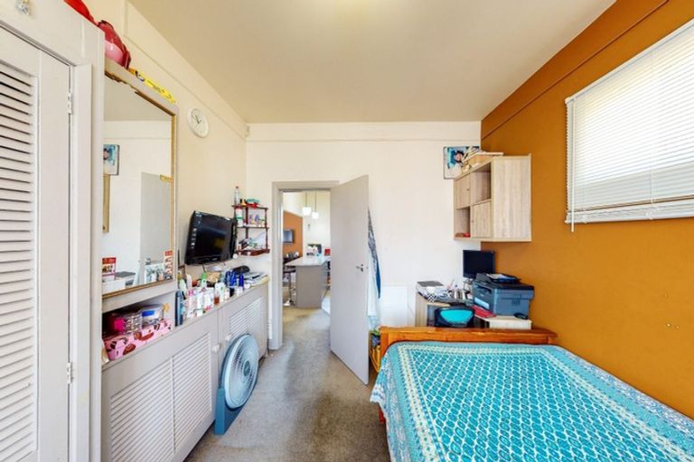 Photo of property in 11 Toru Street, Lyall Bay, Wellington, 6022
