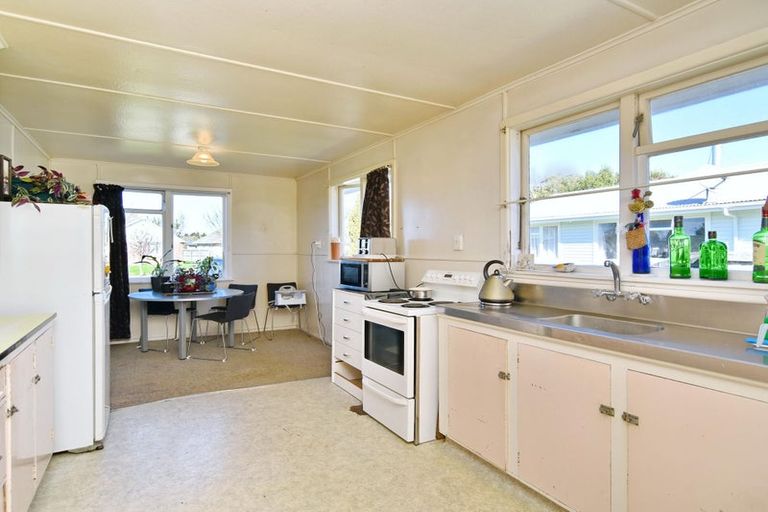 Photo of property in 43 Uxbridge Street, Redwood, Christchurch, 8051