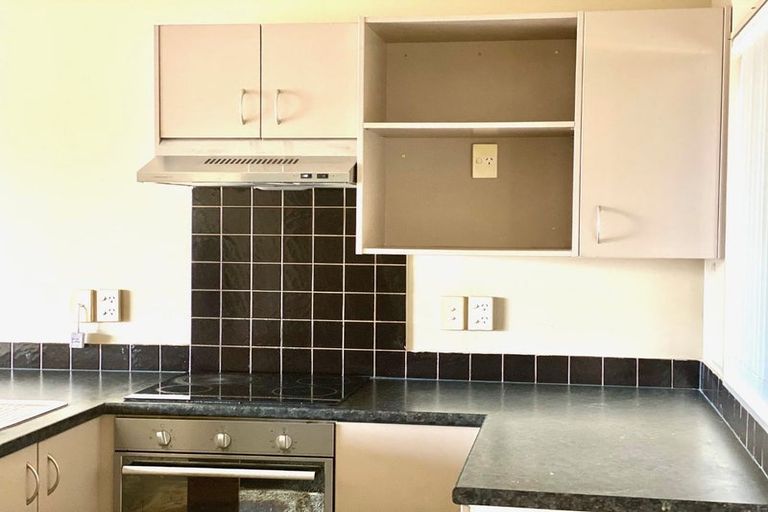 Photo of property in 42 Park Avenue, Papatoetoe, Auckland, 2025