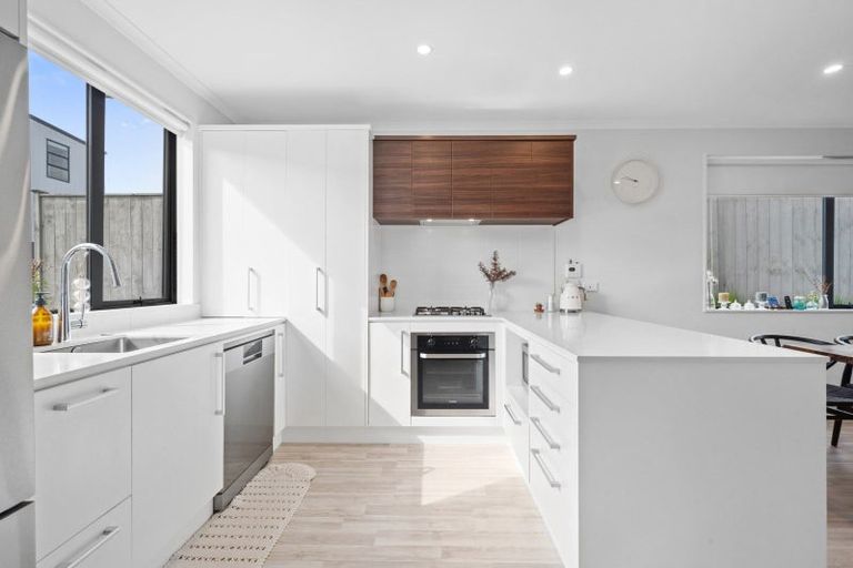 Photo of property in 4 Horo Road, Flat Bush, Auckland, 2019