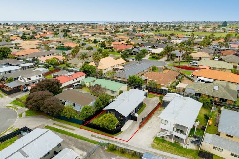 Photo of property in 12a Kingsley Place, Mount Maunganui, 3116