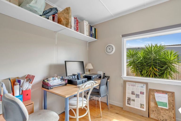 Photo of property in 5 Ruawai Wharf Road, Ruawai, 0530