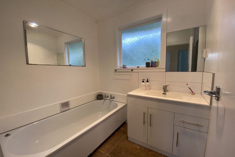 Photo of property in 13 Anne Street, Ferndale, New Plymouth, 4310