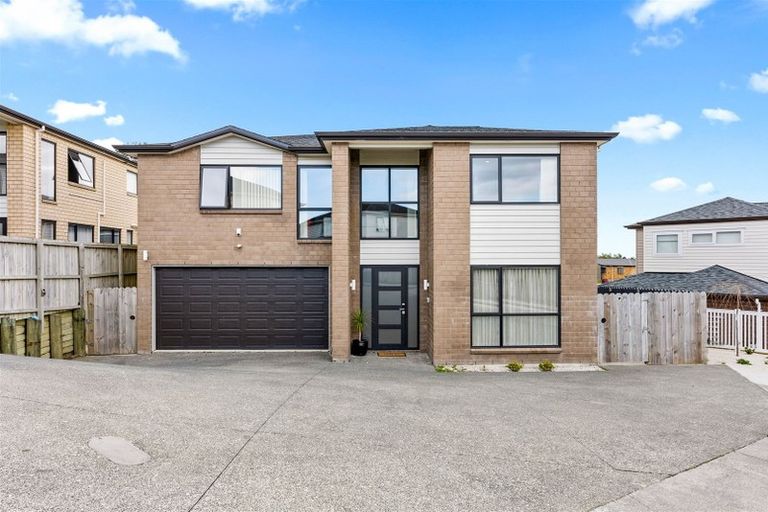 Photo of property in 25b Arrowsmith Drive, Flat Bush, Auckland, 2019
