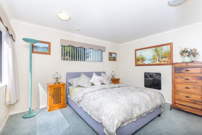 Photo of property in 26 Tironui Terrace, Western Heights, Hamilton, 3200