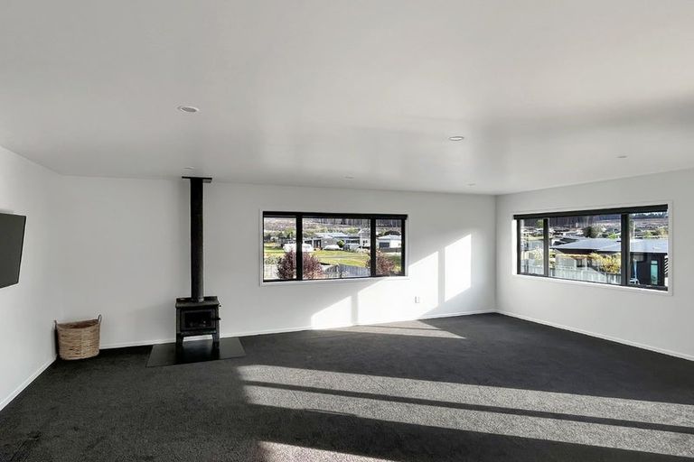 Photo of property in 30 John Norrie Place, Motuoapa, Turangi, 3382