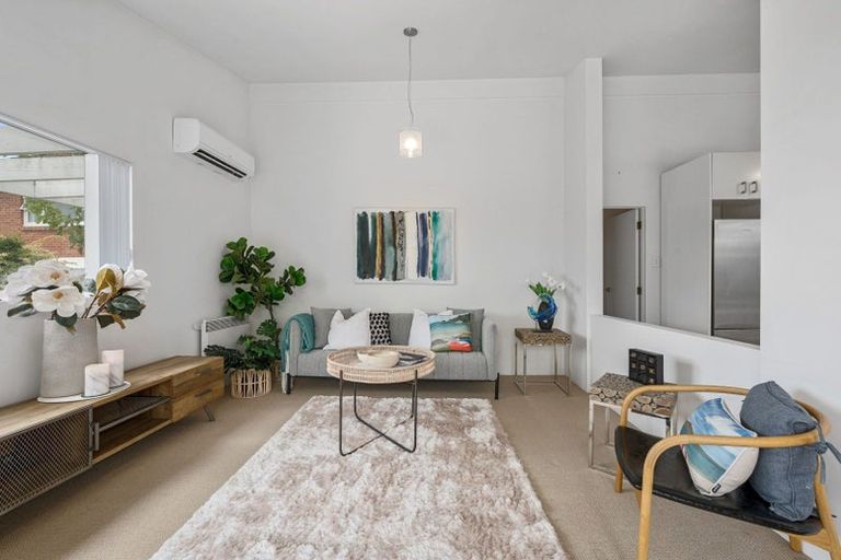 Photo of property in 1/11 Rewiti Avenue, Takapuna, Auckland, 0622