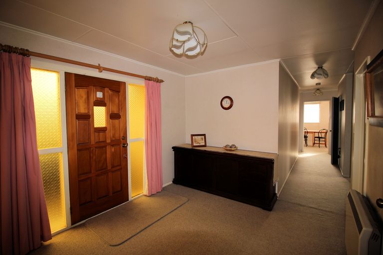 Photo of property in 8 Totara Peak Crescent, Omarama, 9412