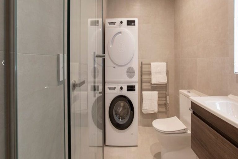 Photo of property in 2b Augustus Terrace, Parnell, Auckland, 1010