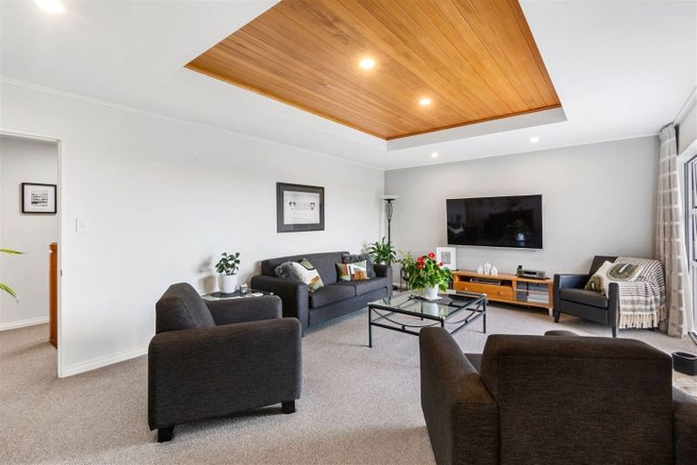 Photo of property in 8a Woodlau Rise, Huntsbury, Christchurch, 8022