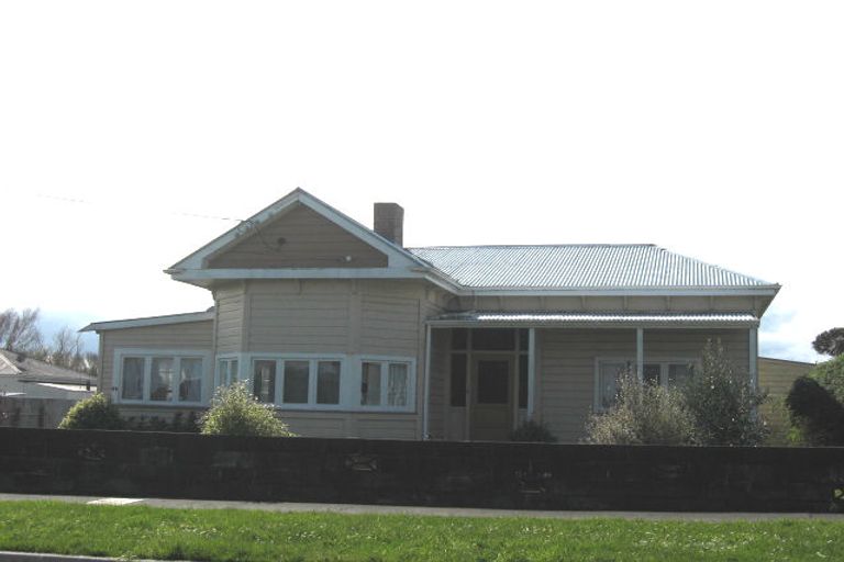 Photo of property in 24 Tokomaru Road, Tokomaru, Palmerston North, 4474