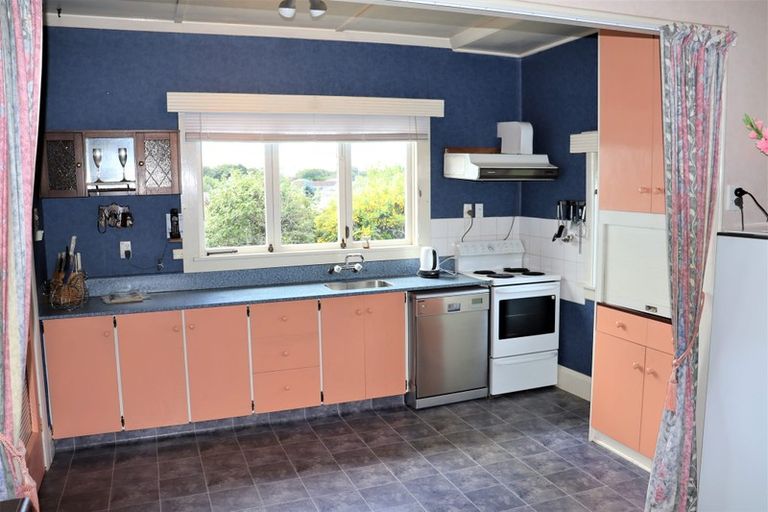 Photo of property in 70 Arun Street, South Hill, Oamaru, 9400