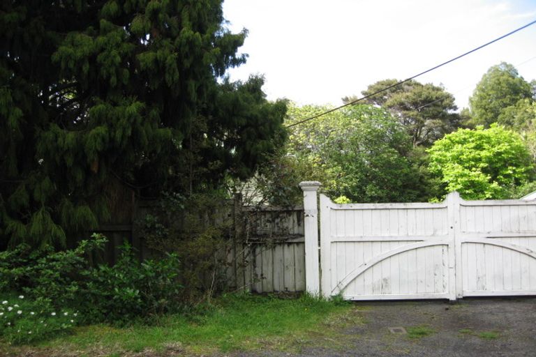 Photo of property in 1247 Huia Road, Huia, Auckland, 0604