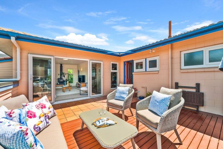 Photo of property in 71 Stapleford Crescent, Browns Bay, Auckland, 0630