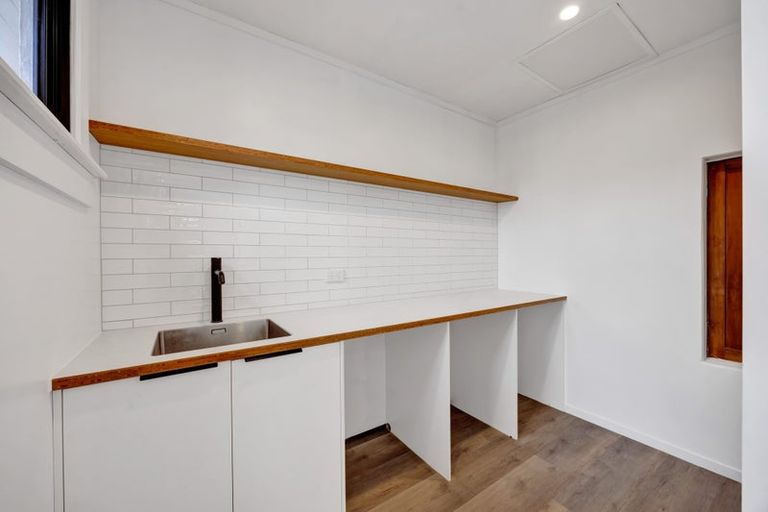 Photo of property in 15 Craig Street, Stratford, 4332