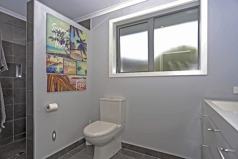 Photo of property in 16 Utopia Park Heights, Welcome Bay, Tauranga, 3112