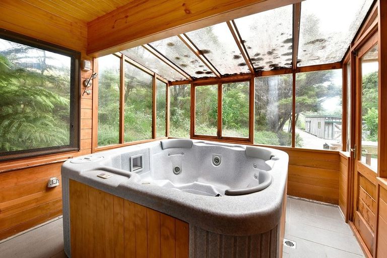 Photo of property in 20 West Road, Kaukapakapa, 0873