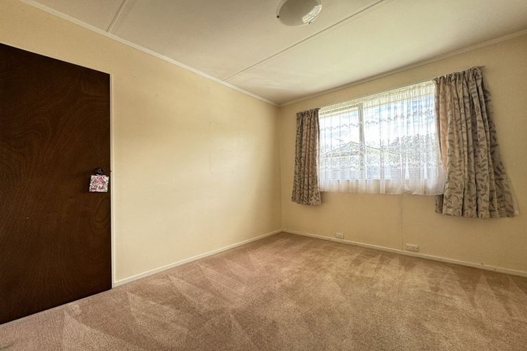 Photo of property in 43 Cortina Avenue, Johnsonville, Wellington, 6037