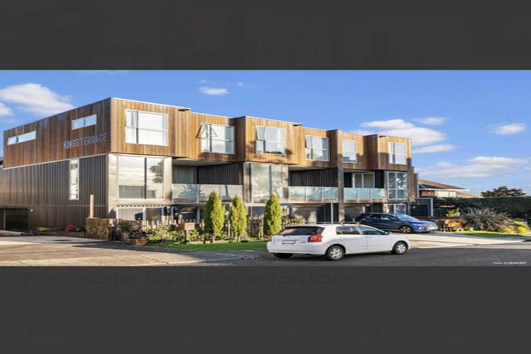 Photo of property in 42 Regent Street, Devonport, Auckland, 0624