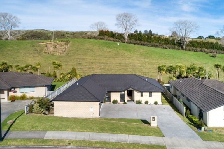 Photo of property in 26 Falcon Drive, Welcome Bay, Tauranga, 3112