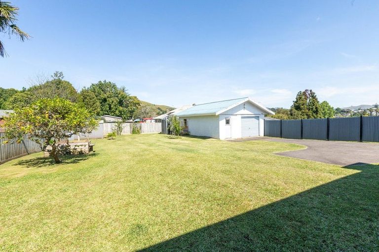 Photo of property in 13 Claremont Avenue, Paeroa, 3600