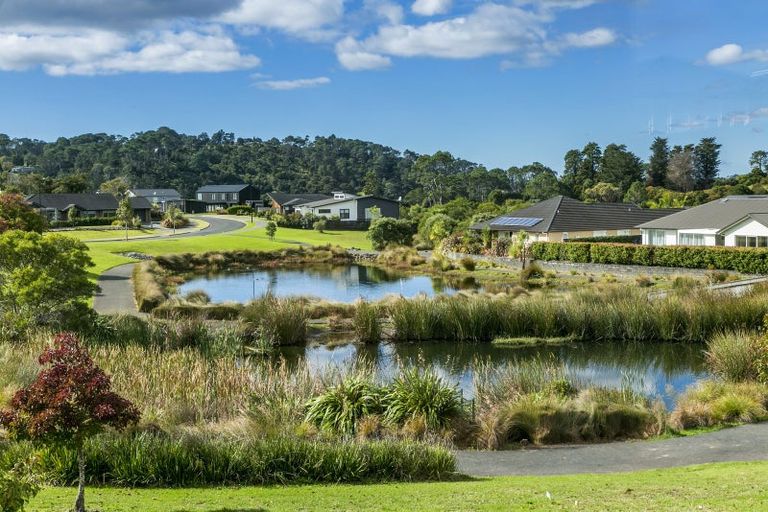 Photo of property in 12 The Landing, Riverhead, 0820