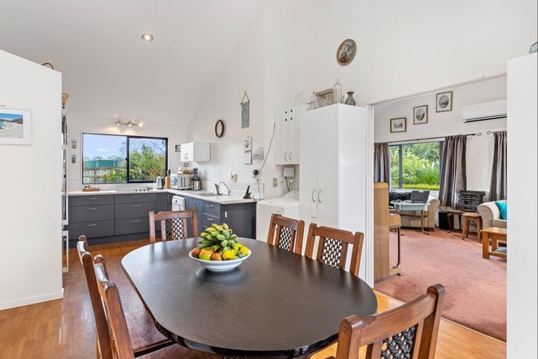 Photo of property in 11 Downer Access Road, Kaukapakapa, 0873