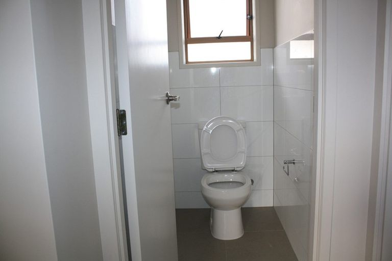 Photo of property in 2/2 Thurston Place, Bucklands Beach, Auckland, 2012