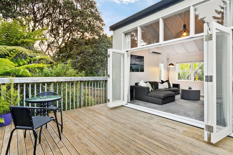 Photo of property in 9 Old North Road, Orewa, 0931