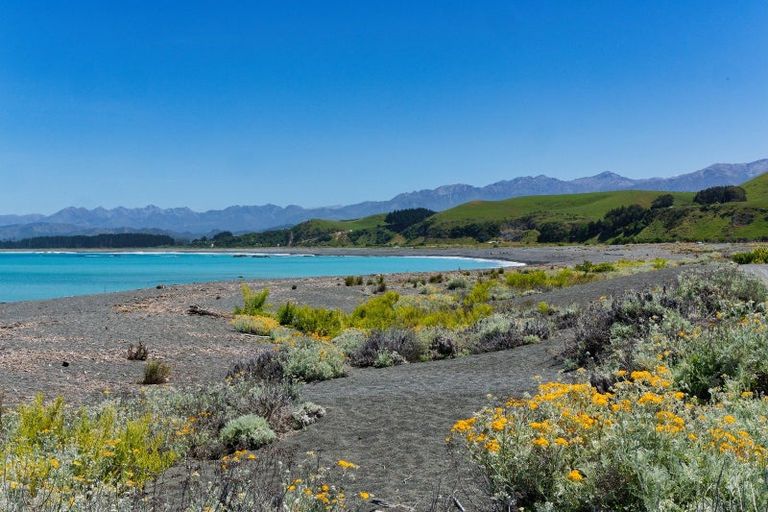 Photo of property in 19 South Bay Parade, South Bay, Kaikoura, 7300