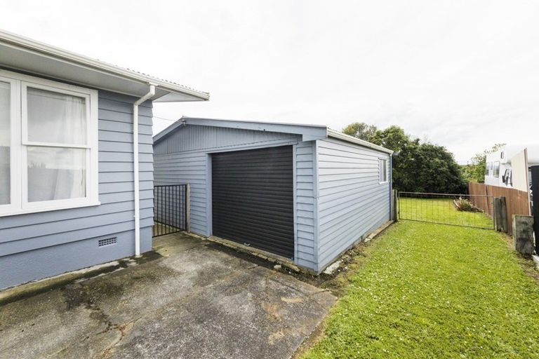Photo of property in 21 Mcclure Street, Feilding, 4702