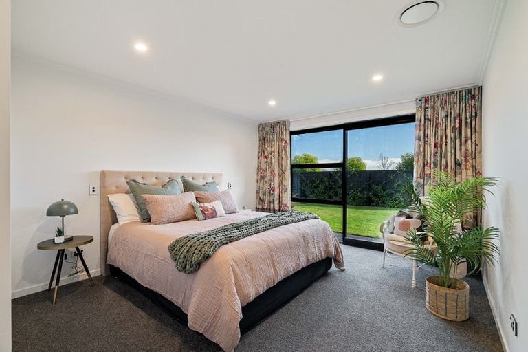 Photo of property in 1 Ashford Avenue, Prebbleton, 7604