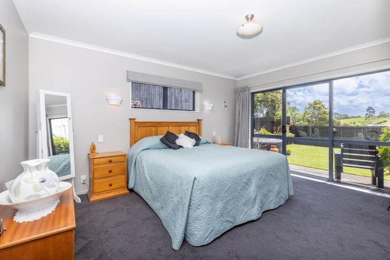 Photo of property in 39 Ayrshire Drive, Grandview Heights, Hamilton, 3200