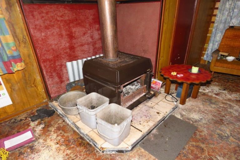 Photo of property in 9 Main Road, Hector, 7822