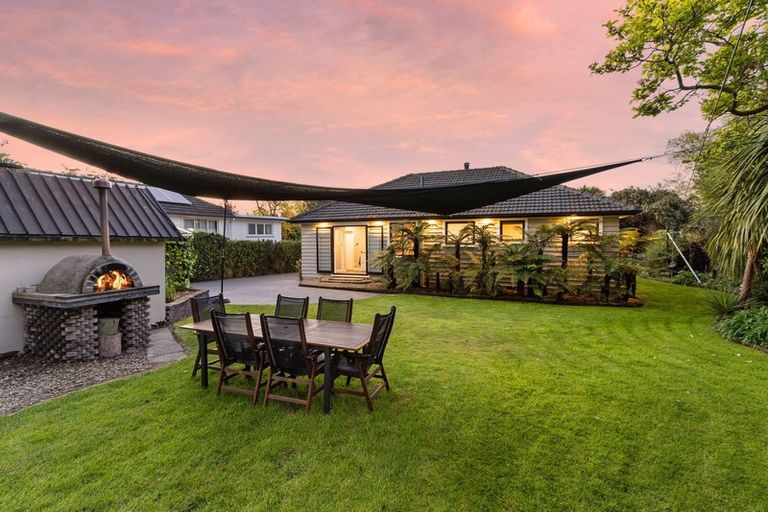 Photo of property in 122 Riverlaw Terrace, Saint Martins, Christchurch, 8022