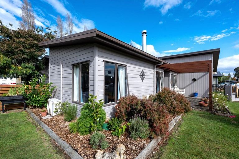 Photo of property in 110 Kinloch Road, Kinloch, Taupo, 3377