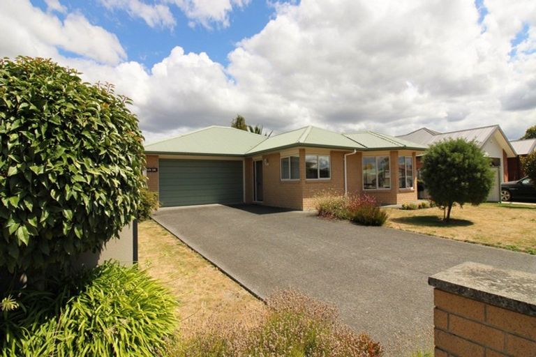 Photo of property in 3 Rosewood Grove, Masterton, 5810