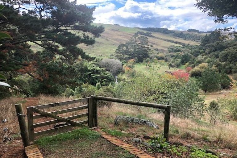 Photo of property in 159f Portsmouth Road, Bombay, 2675