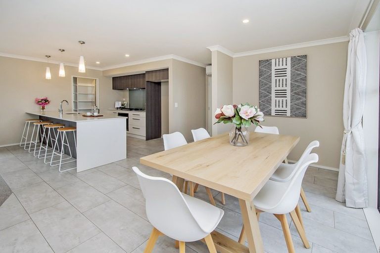 Photo of property in 16 Bellbird Place, Rolleston, 7614