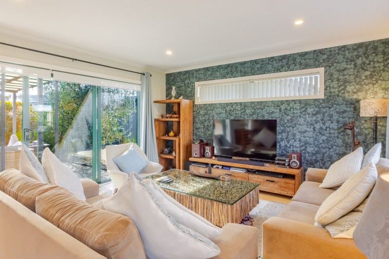Photo of property in 7 Gregory Grove, Clive, 4102