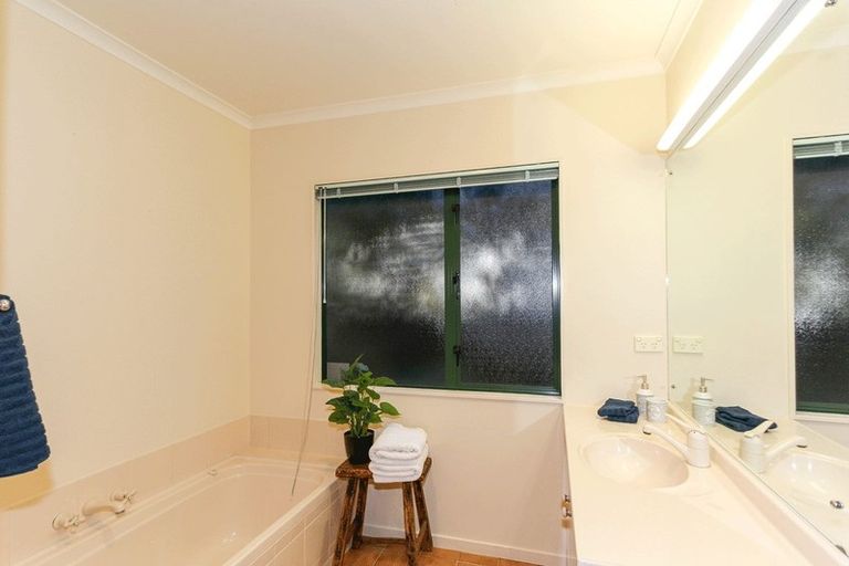 Photo of property in 28a Karina Road, Merrilands, New Plymouth, 4312