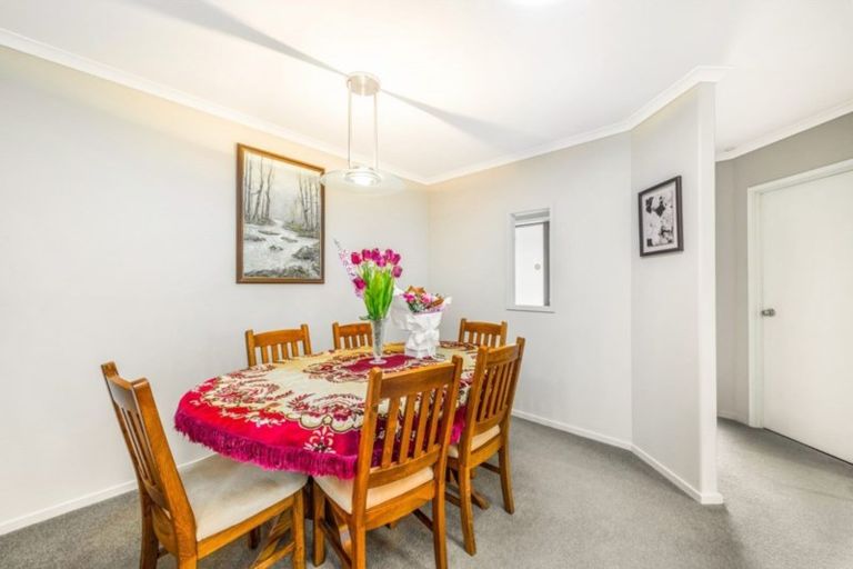 Photo of property in 5 Cranbrook Place, Rototuna North, Hamilton, 3210