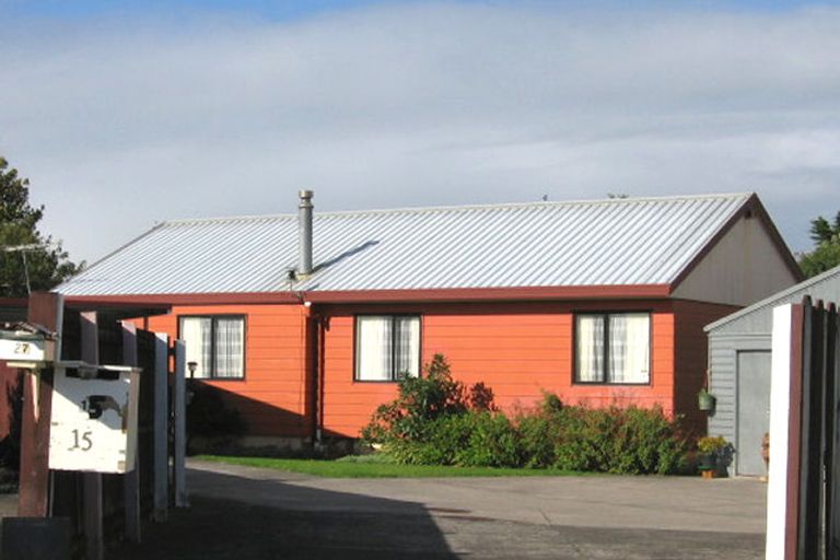 Photo of property in 15 Cameron Place, Ranui, Auckland, 0612