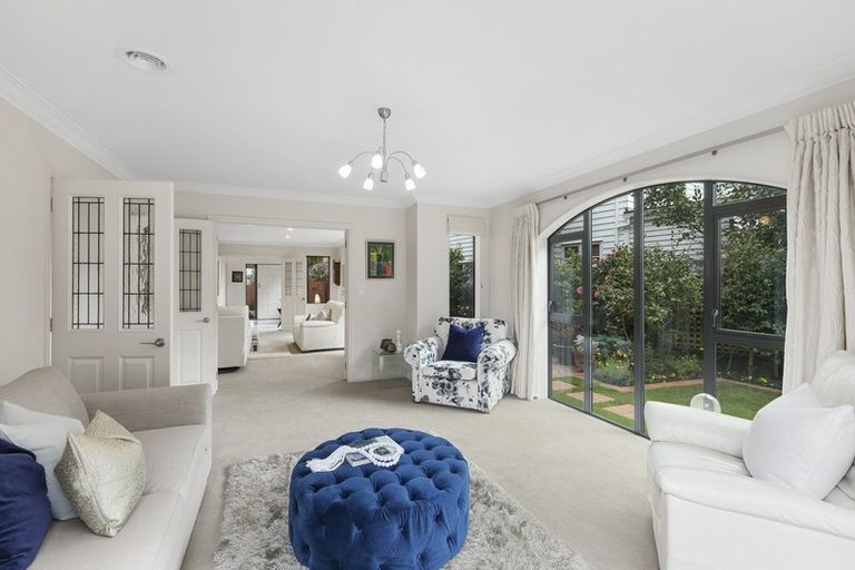 Photo of property in 29 Marina Grove, Hutt Central, Lower Hutt, 5010